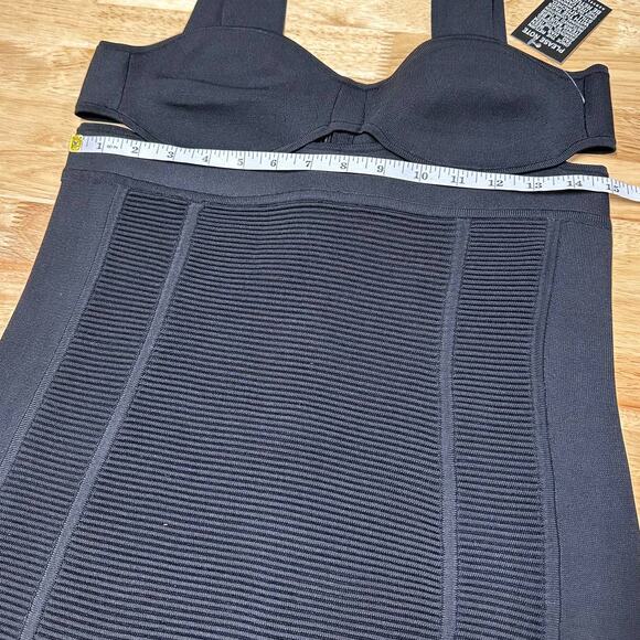 Herve Leger NWT Strappy Bra Mini Bodycon Dress Black Size L Cutout Ribbed Knit - Picture 11 of 14